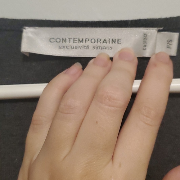 💫 2/$30 • Scoop Neck Sweater - Picture 2 of 3